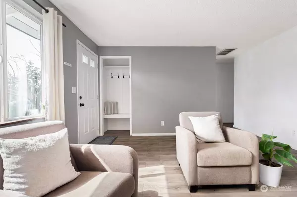 1152 Ridgeway DR, Oak Harbor, WA 98277