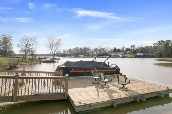 1967 Waterford Pointe RD, Lexington, NC 27292