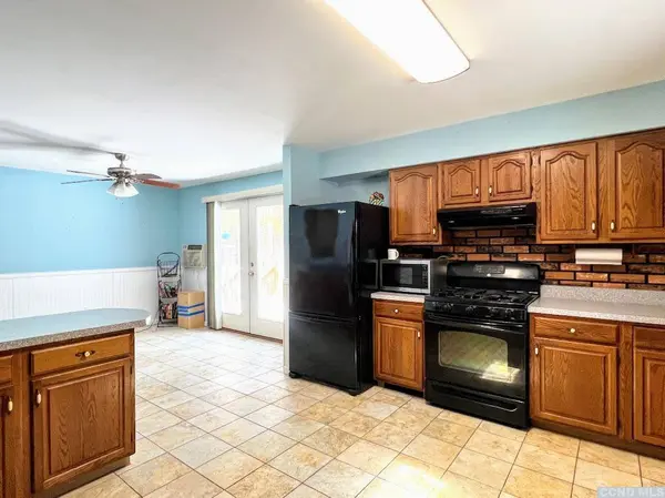 78 Sugar Loaf RD, Earlton, NY 12058