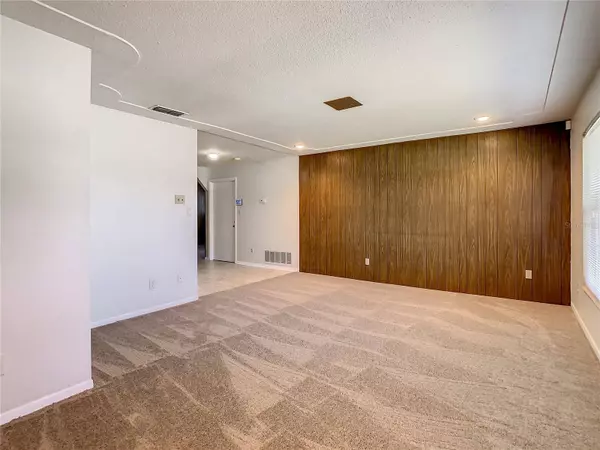 1833 GARWOOD DR, Orlando, FL 32822