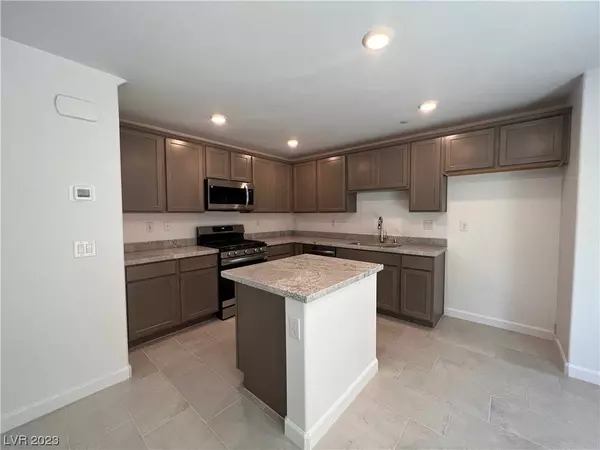 325 Bay Village Place, Henderson, NV 89011