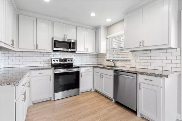 1700 W College Street, Sherman, TX 75092