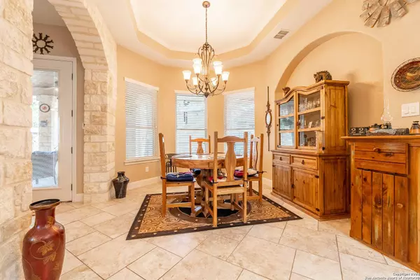 105 Eden Crossing, Adkins, TX 78101