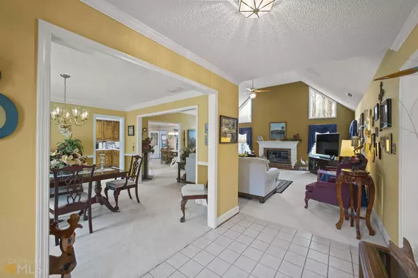 110 Ashford DR, Tyrone, GA 30290