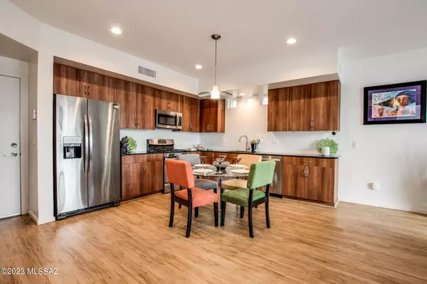 808 E Park Modern Drive, Tucson, AZ 85719