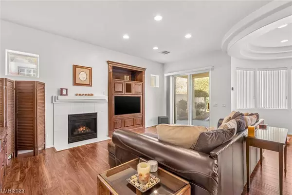 10574 Regal Stallion Avenue, Las Vegas, NV 89135