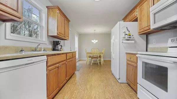 3366 Dobbins Pike, Portland, TN 37148