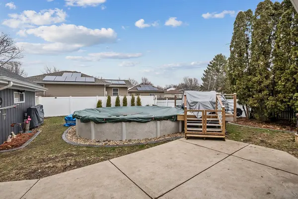 2817 Wake Island DR, Joliet, IL 60435