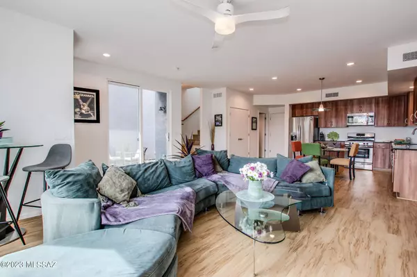 808 E Park Modern Drive, Tucson, AZ 85719