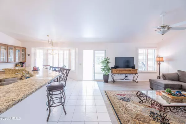 9325 E COOPERS HAWK Drive, Sun Lakes, AZ 85248