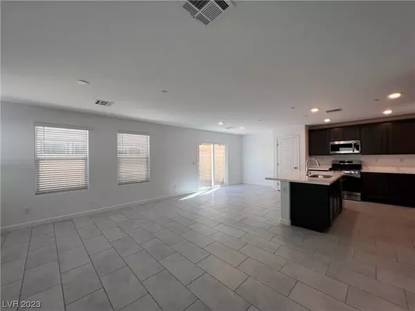 323 Bay Village Place, Henderson, NV 89011