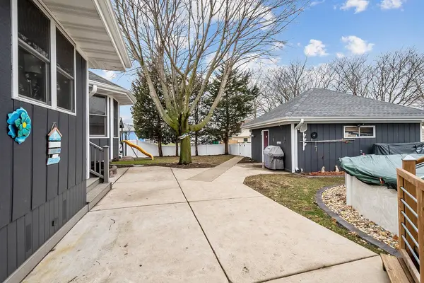 2817 Wake Island DR, Joliet, IL 60435