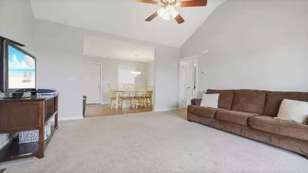 3366 Dobbins Pike, Portland, TN 37148