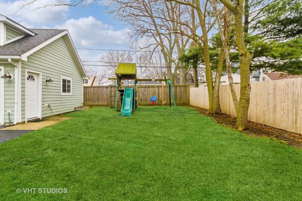 425 N Garfield ST, Lombard, IL 60148