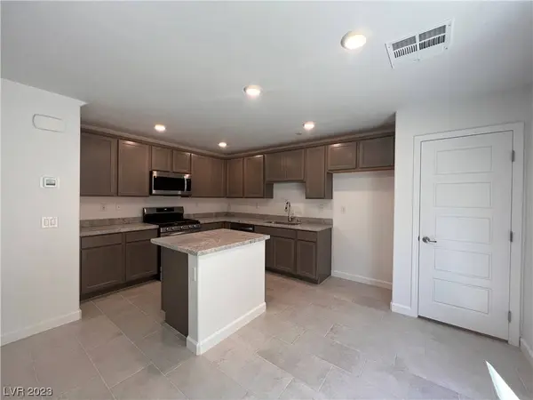 325 Bay Village Place, Henderson, NV 89011