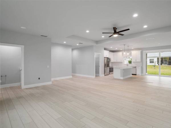 38 BURNING BUSH DR, Palm Coast, FL 32137