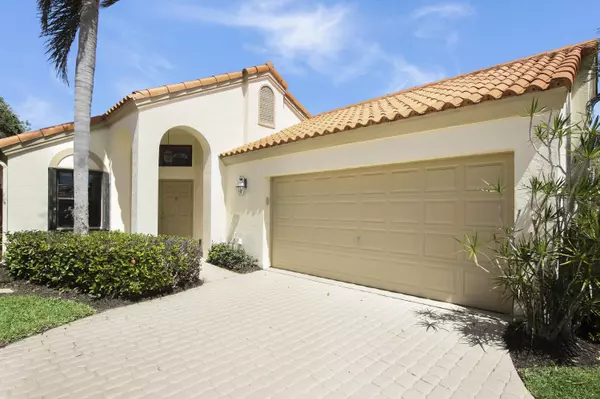 2616 La Cristal CIR, Palm Beach Gardens, FL 33410