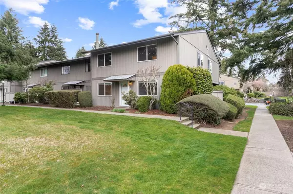 6114 N 16th ST #J102, Tacoma, WA 98406