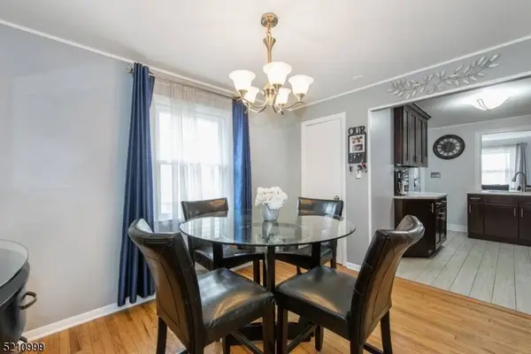 123 Oak Ridge Rd, Clifton City, NJ 07013