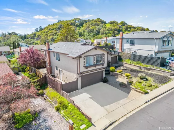 2180 Blue Jay CIR, Pinole, CA 94564