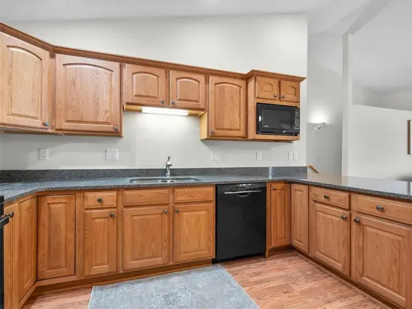 6357 Muirfield Drive SW, Cedar Rapids, IA 52404