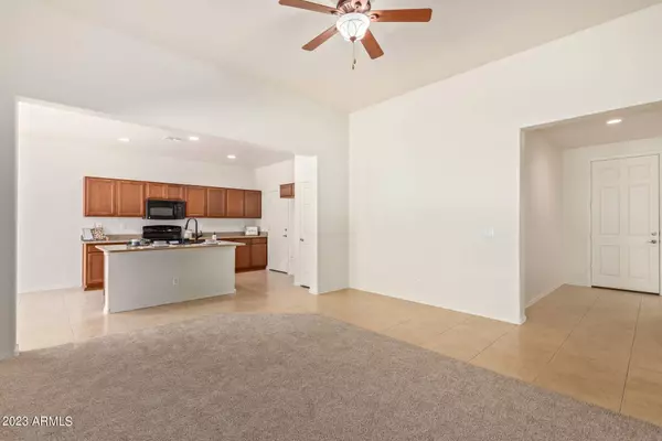 2474 E HANCOCK Trail, Casa Grande, AZ 85194