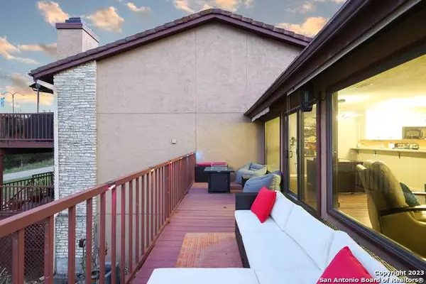 116 CAMPBELL DR UNIT 2, Canyon Lake, TX 78133-6015