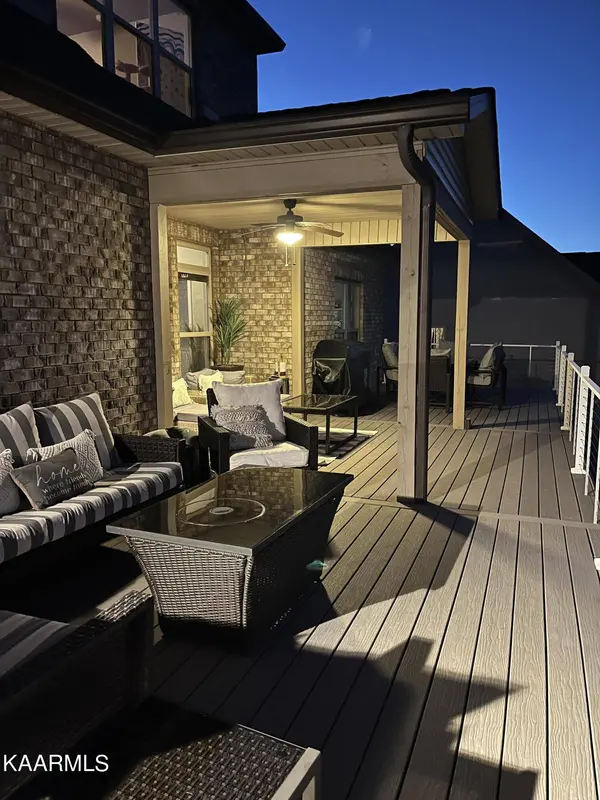 9965 Winding Hill LN, Knoxville, TN 37931