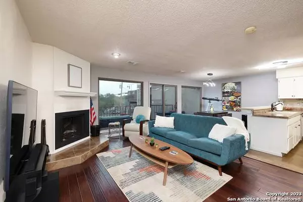 116 CAMPBELL DR UNIT 2, Canyon Lake, TX 78133-6015