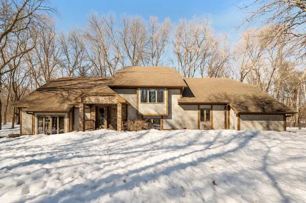5942 County Road 30 SE, Delano, MN 55328