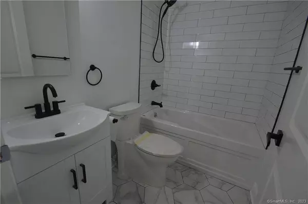 312 West Avenue, Darien, CT 06820