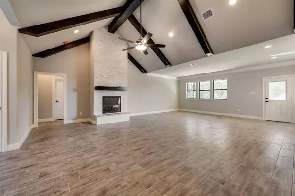 2809 Catfish Court, Granbury, TX 76048