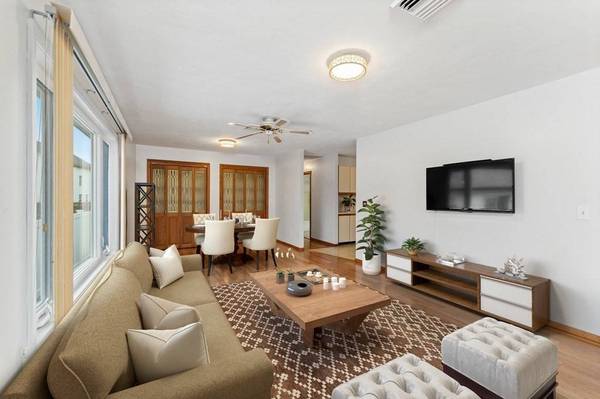 19 Hopkins Ter, Cumberland, RI 02864