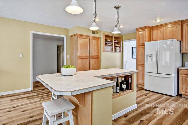 3320 W Lassen Dr, Boise, ID 83703