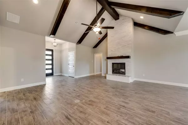 2809 Catfish Court, Granbury, TX 76048