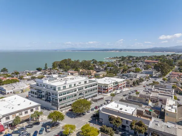 542 Lighthouse AVE 401, Pacific Grove, CA 93950