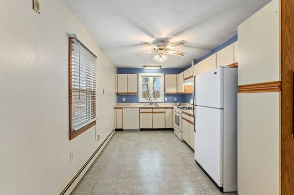 19 Hopkins Ter, Cumberland, RI 02864