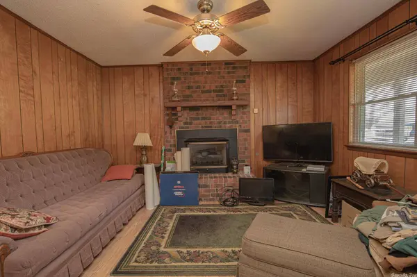 634 Grant 74, Sheridan, AR 72150