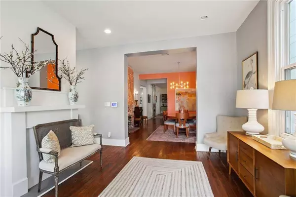 2531 VALENCE ST, New Orleans, LA 70115