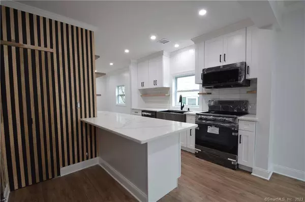 312 West Avenue, Darien, CT 06820