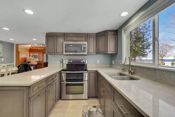 1612 N Shore Drive, Mears, MI 49436