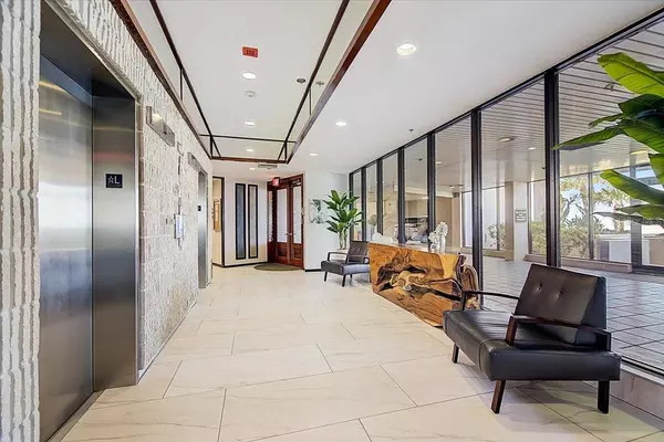 1660 GULF BLVD #802, Clearwater, FL 33767