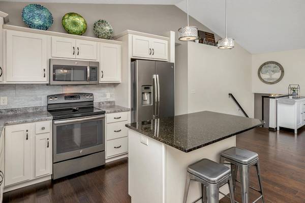 2204 Petersen DR NW, Stewartville, MN 55976