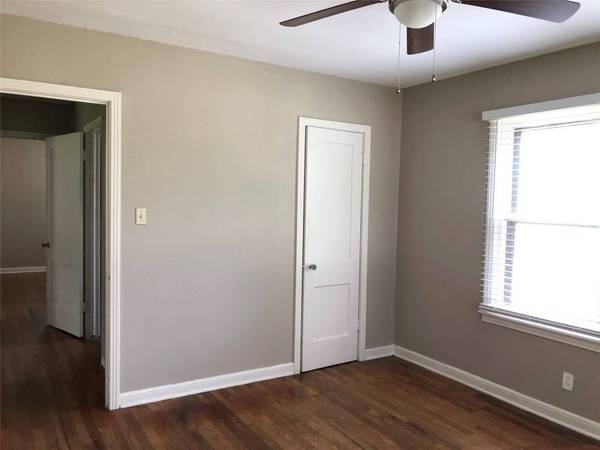 723 Quinlan ST, Kerrville, TX 78028