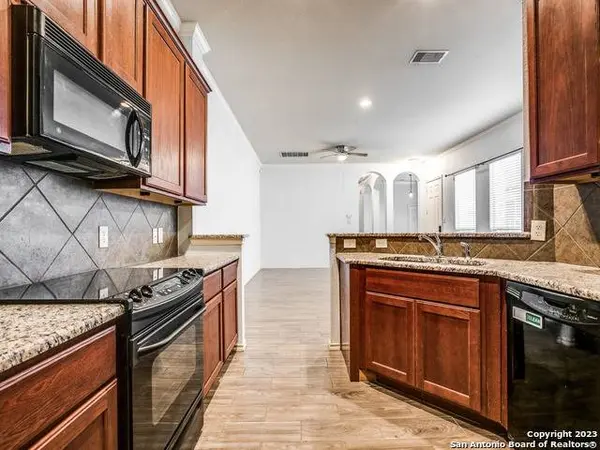 6819 TERRA RYE, San Antonio, TX 78240-2757