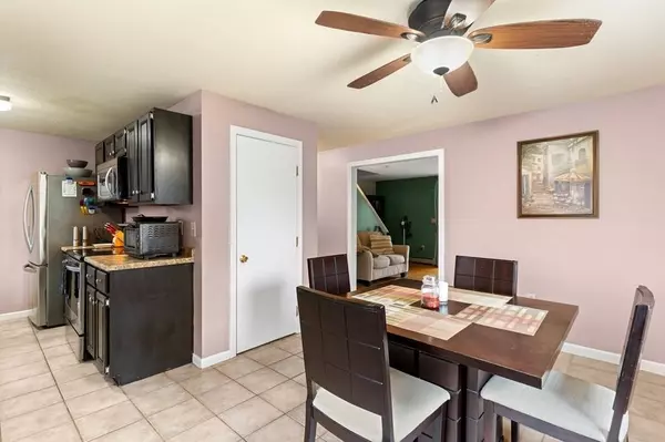 79 Pennacook Dr #79, Leominster, MA 01453