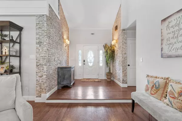 11 E Country Club Drive, Destin, FL 32541