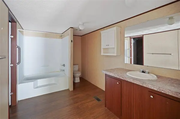 20507 Castle Point LN, Crosby, TX 77532