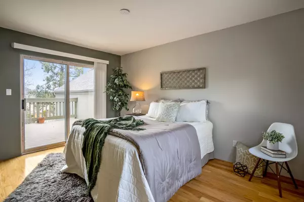 5020 Cambridge CT, Los Alamos, NM 87544