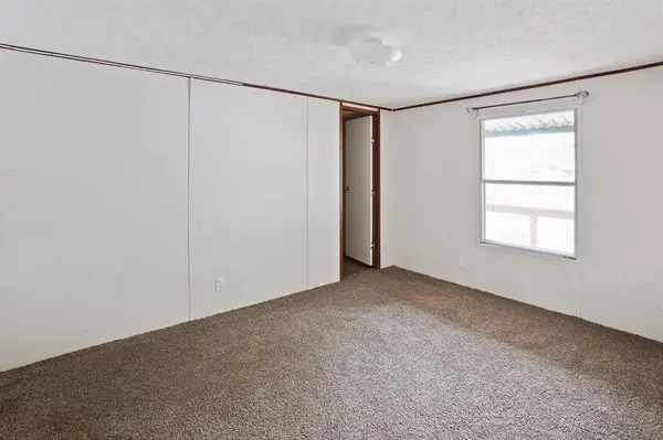 20507 Castle Point LN, Crosby, TX 77532